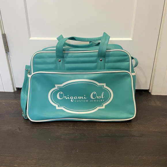 Origami Owl Handbags - Origami Owl Duffel Bag Aqua Turquoise Purse Travel Bag Over The Shoulder READ